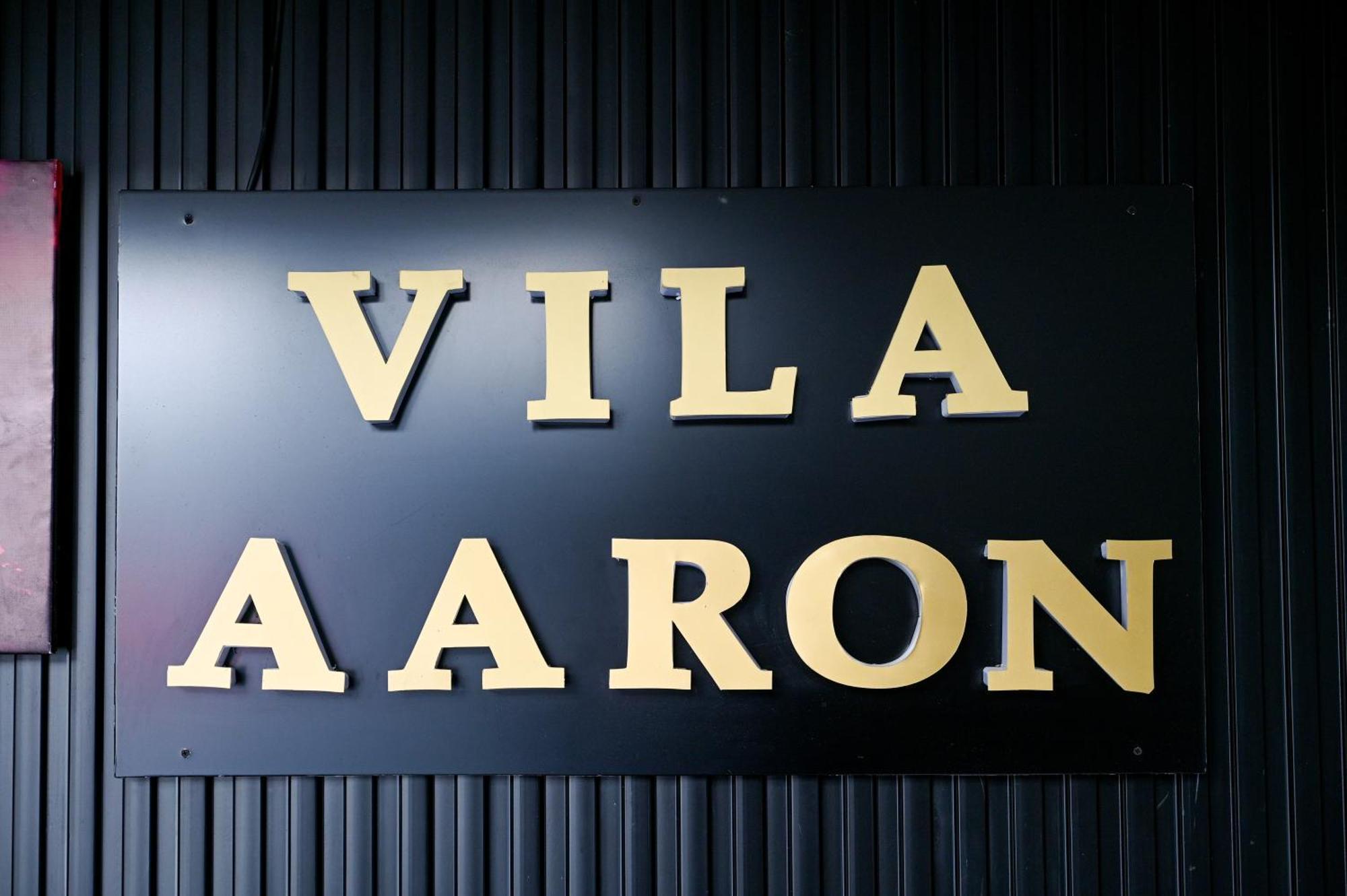Vila Aaron Durrës 외부 사진